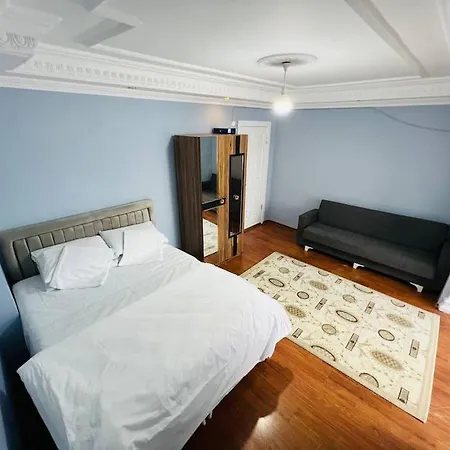 Elegant 3-bedroom Unit Near To Fatih Mosque. Apartment Istanbul