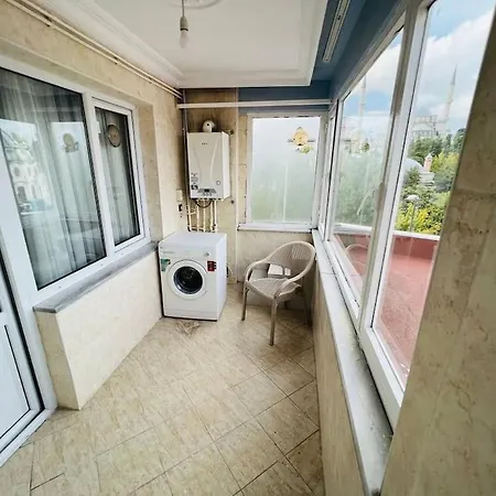 Elegant 3-bedroom Unit Near To Fatih Mosque.