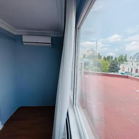 Apartment Elegant 3-bedroom Unit Near To Fatih Mosque. Istanbul