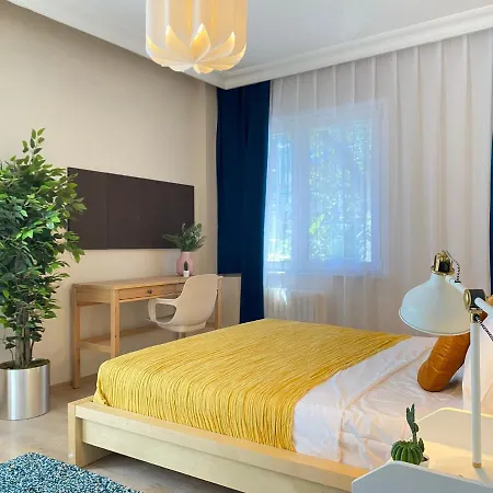 Chic Flat Near Shopping Malls In Sisli Istanbul