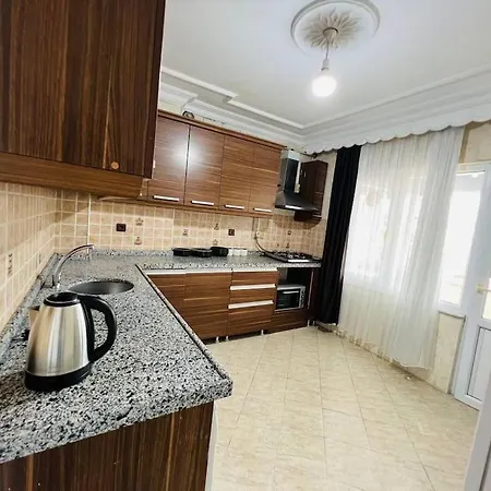 Apartment Elegant 3-bedroom Unit Near To Fatih Mosque. Istanbul