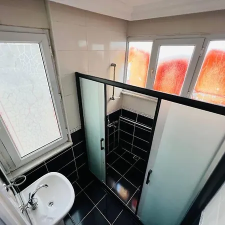 Elegant 3-bedroom Unit Near To Fatih Mosque. Apartment Istanbul
