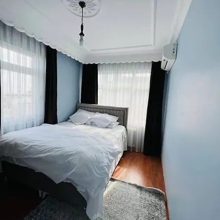 Elegant 3-bedroom Unit Near To Fatih Mosque. *