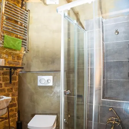 Historic House Surrounded By Attractions In Balat