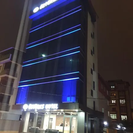 Hotel apartamentowy Oeztuerks *