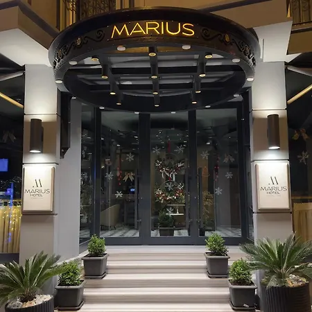 מלון Marius *