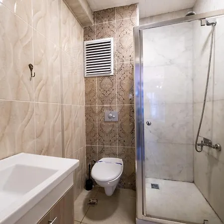 Frame & Suites *