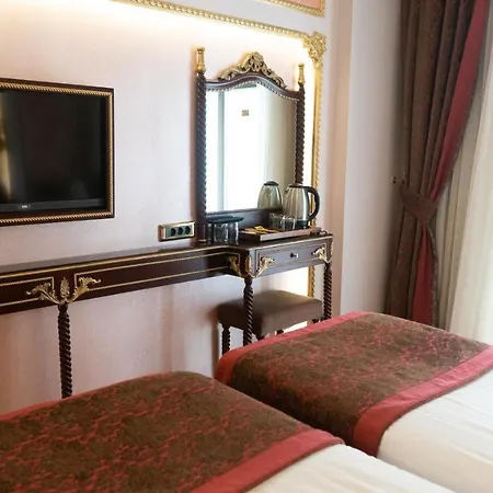 Golden Ak Marmara