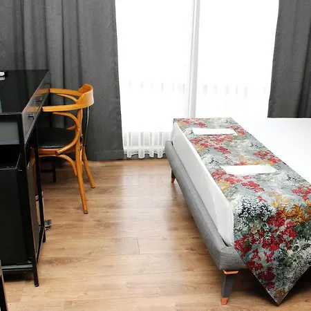 Fair Hotel