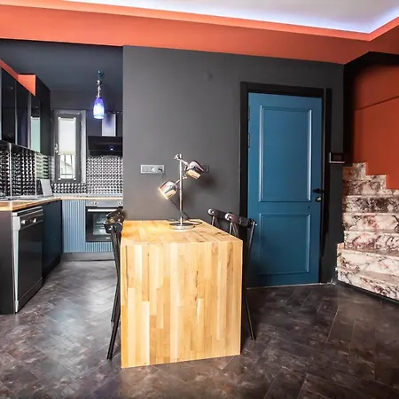 Apartment Black Mansion Istanbul