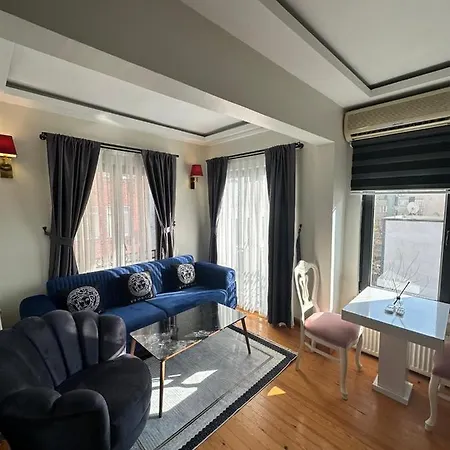 S.e.s. Taksim Apartment