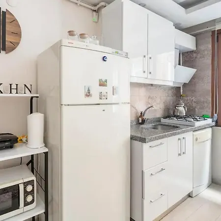 Apartment Istanbul'un Merkezinde Cevahir Avm Karsisi 1+1 Yeni Ev