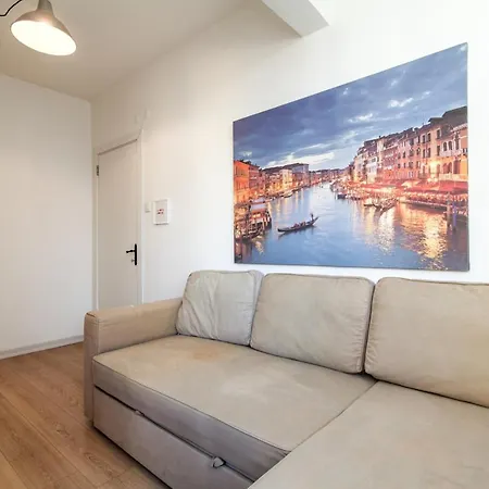 Modern Flat With Central Location In Kadikoy 公寓 *