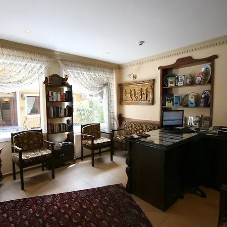 Hotel Hanedan