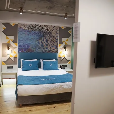 Royal Galata 3*