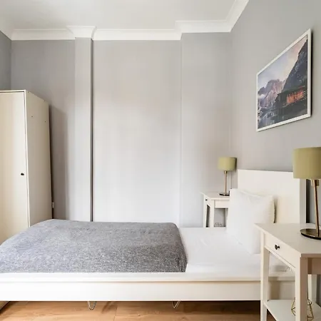 Amazing Flat Near Bagdat Street With Enticing Interior Design In Kadikoy Apartment *