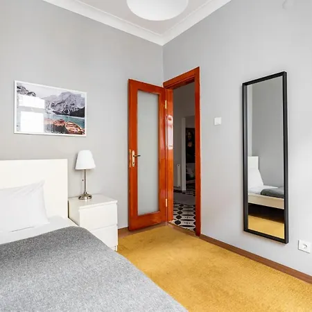 Amazing Flat Near Bagdat Street With Enticing Interior Design In Kadikoy Apartment Istanbul