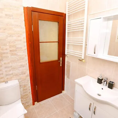 Apartment Amazing Flat Near Bagdat Street With Enticing Interior Design In Kadikoy *