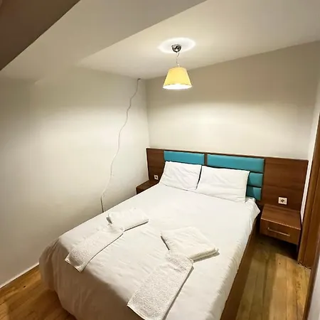 S.e.s. Taksim Apartment
