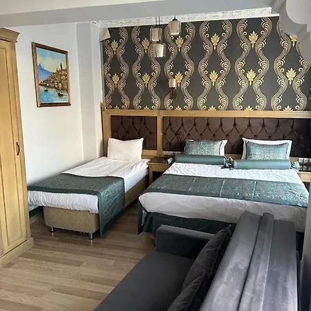 Blue Tuana Old City 3*