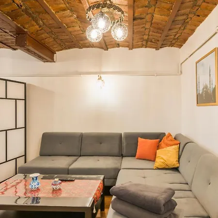 Beautiful 1 Bedroom Apt 400 Meter Taksim Square * Istanbul