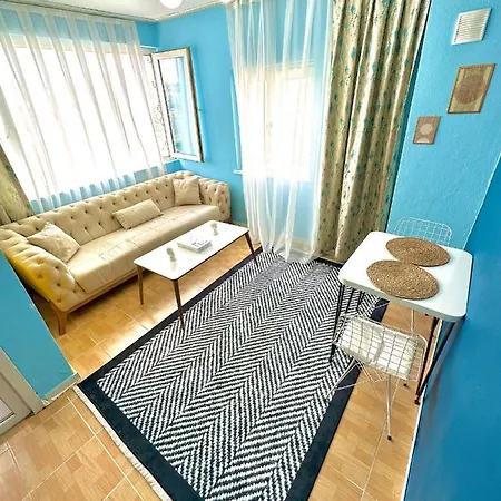 Tower Apartment *