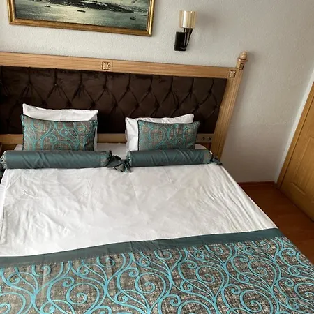Blue Tuana Old City 3*