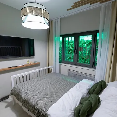 Apartment Artful W/projector In Beyoglu, Cihangir Istanbul