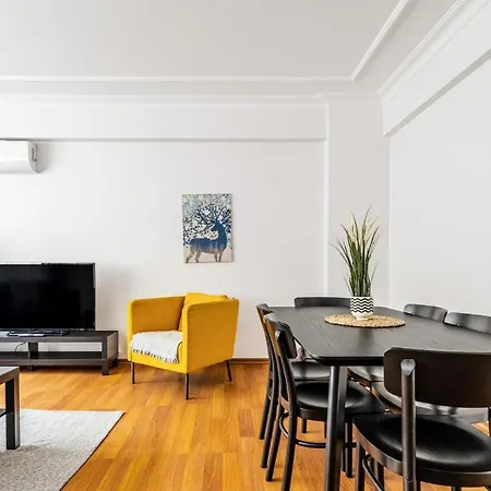 Modern And Fully Furnished Flat In Sisli Apartment