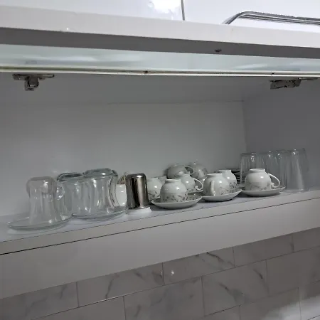 4,e Aksemsettin Mh Sari Abdullah Efendi Sk 11 N 1,2,3 * Istanbul