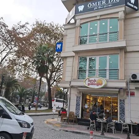 4,e Aksemsettin Mh Sari Abdullah Efendi Sk 11 N 1,2,3 Apartment *