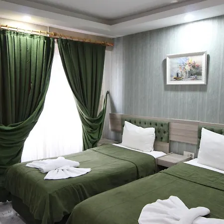 Kaya Madrid Hotel 3*