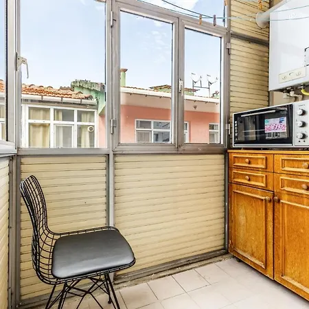 Fully Furnished And Spacious Flat In Kadikoy イスタンブール