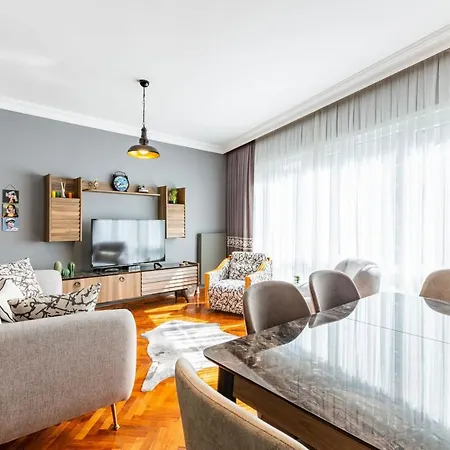 Stylish In Moda Near Popular Attractions With Balcony 아파트 이스탄불