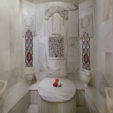 Отель Sapphire 4*