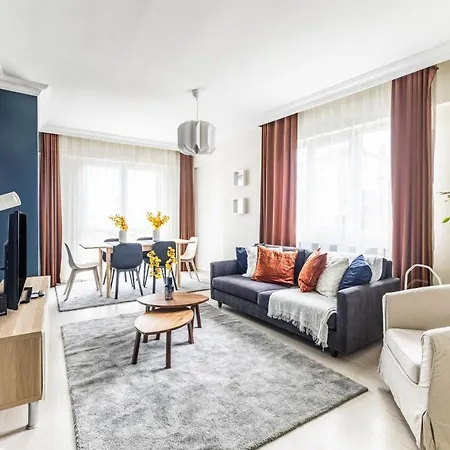 Chic Sea View Flat On Bagdat Avenue In Bostanci شقة *