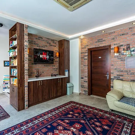 Stanpoli Hostel *
