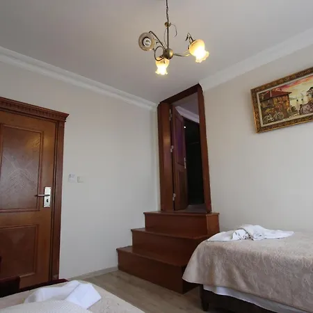 Hotel New House 4*