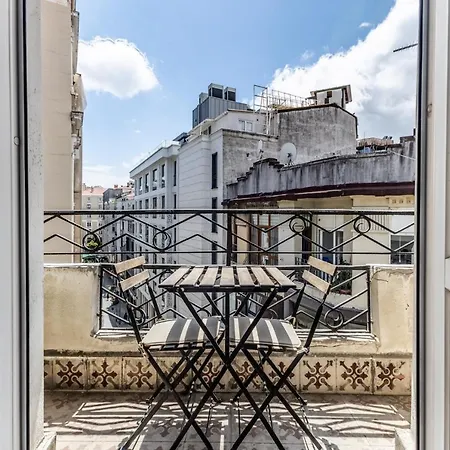 Apartment Gorgeous Flat Near Osmanbey Metro Station *