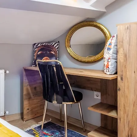 Centrally Located Flat With Balcony In Uskudar Апартаменты Стамбул