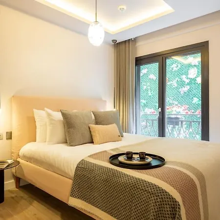 Dom House - New In Cihangir *