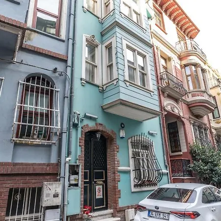 Bella * Istanbul