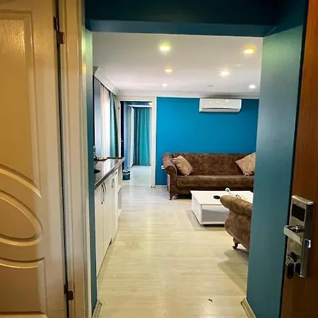 Moon Blue Aparthotel *
