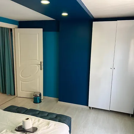 Aparthotel Moon Blue *