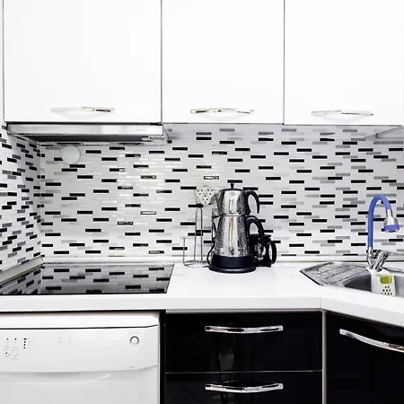 Convenient Flat 15 Min To Bagdat Avenue Apartmán *