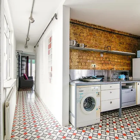 Apartment Outstanding Flat With And Sea View In Beyoglu Istanbul