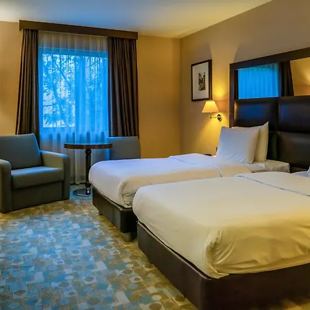 Midtown Hotel 4*