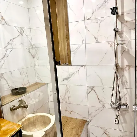 Newalla Old Стамбул