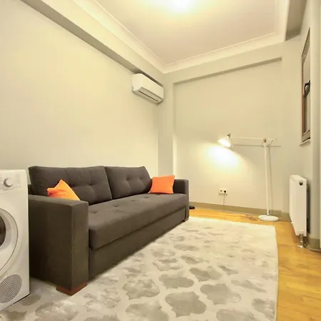 New Build With Modern Amenities And Balcony Daire *