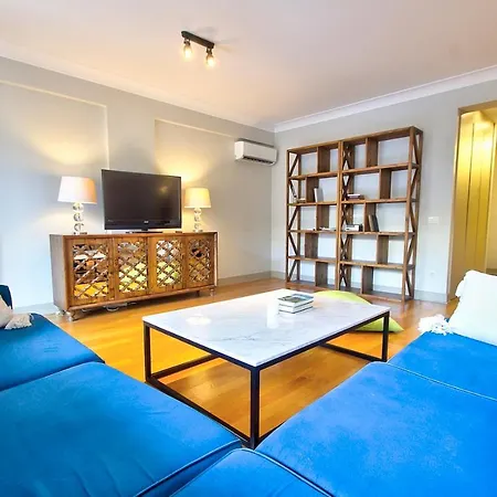 Daire New Build With Modern Amenities And Balcony